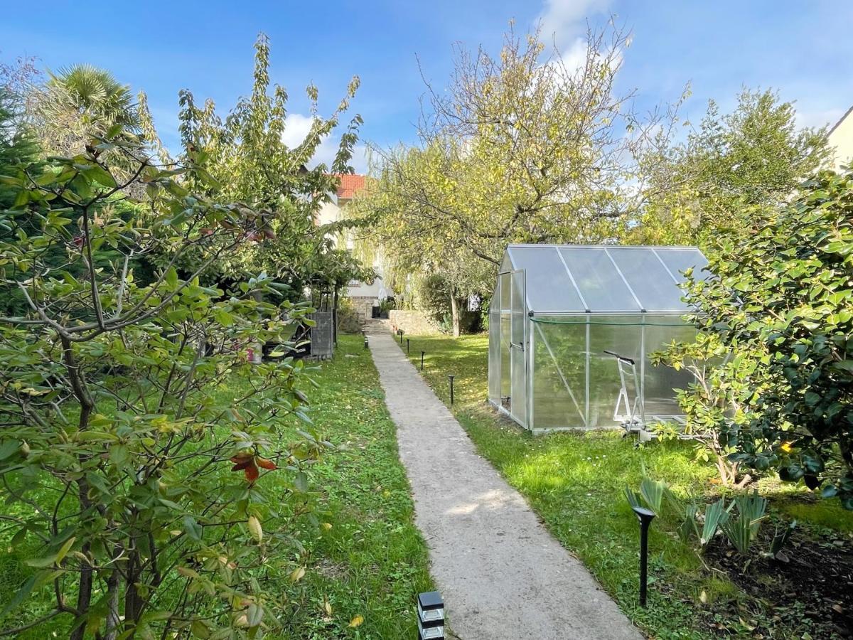 Maisonnette Dans Jardin Partage Bois-Colombes Dış mekan fotoğraf